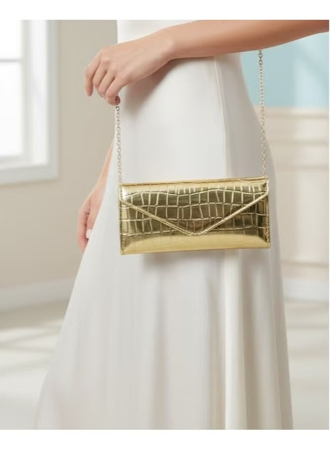 Small women's handbag and shoulder bag with a luxurious gold chain - elegant design with a crocodile leather pattern - multiple pockets for cards and money with an internal zipper - high-quality material - ideal for daily use, occasions and evenings (gold) - Image 1